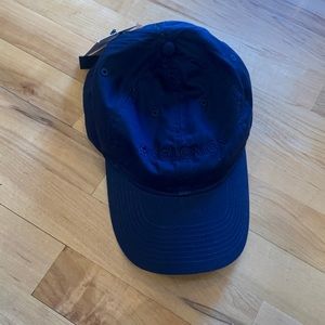 Nike golf hat NWT Solomon